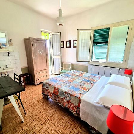 Bed and Breakfast Casa Cambini Marina di Massa Exterior foto