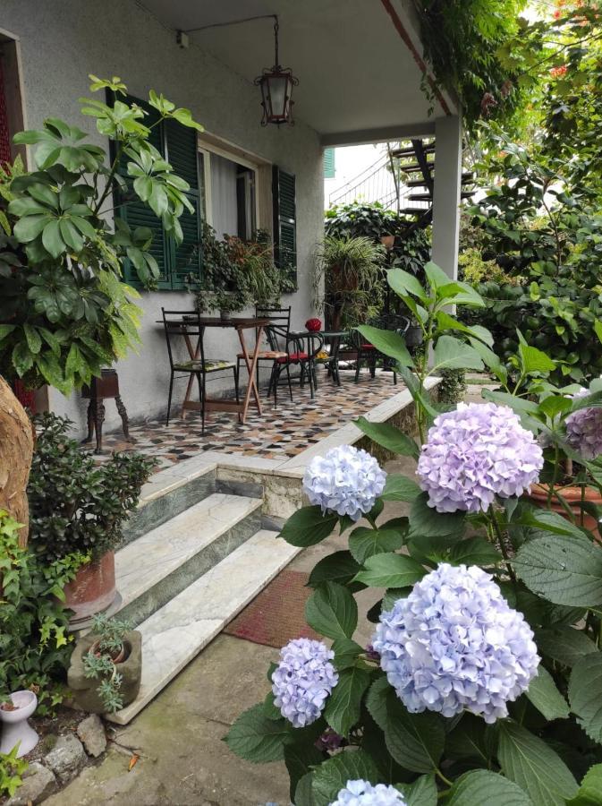 Bed and Breakfast Casa Cambini Marina di Massa Exterior foto